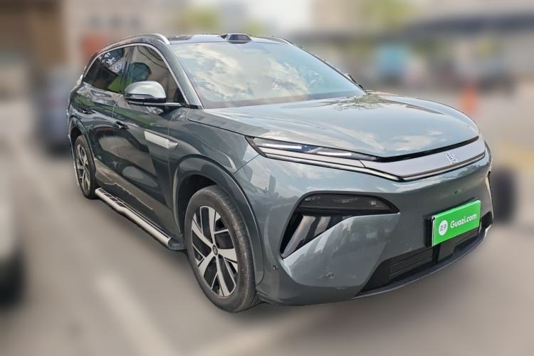 Used BYD Tang L 2025 EV with 670 km Range LiDAR and Premium Features Front Right 45 Deg