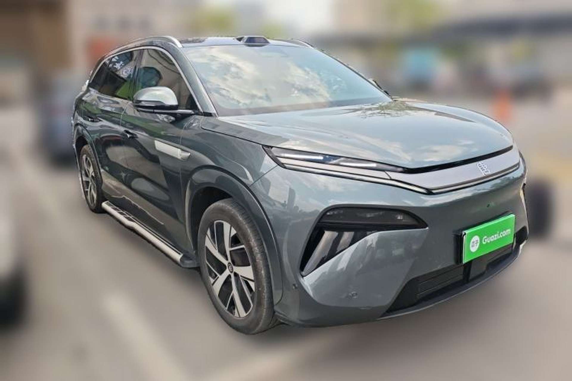 Used BYD Tang L 2025 EV with 670 km Range LiDAR and Premium Features Front Right 45 Deg