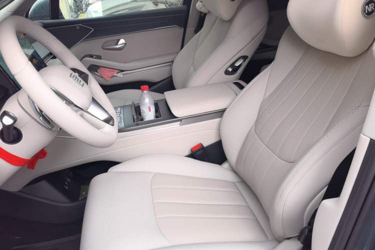 Used BYD Tang L 2025 EV 670KM LiDAR Flagship Version Left Front Seat