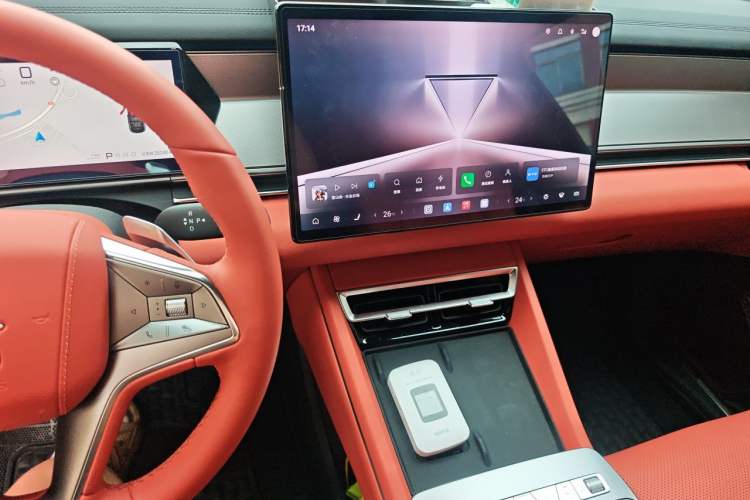 Used BYD Tang L 2025 DM 215KM LiDAR Flagship Model Audio And AC Panel
