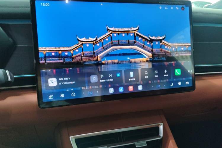 Used BYD Tang L 2025 DM 175KM Drone Player Edition Audio And AC Panel