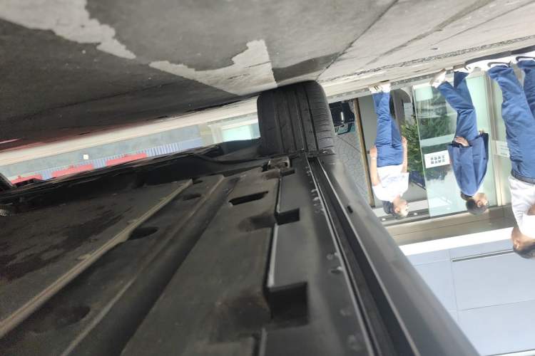 Used BYD Tang L 2025 DM 200KM Four-Wheel Drive LiDAR Flagship Model Chassis Front Left