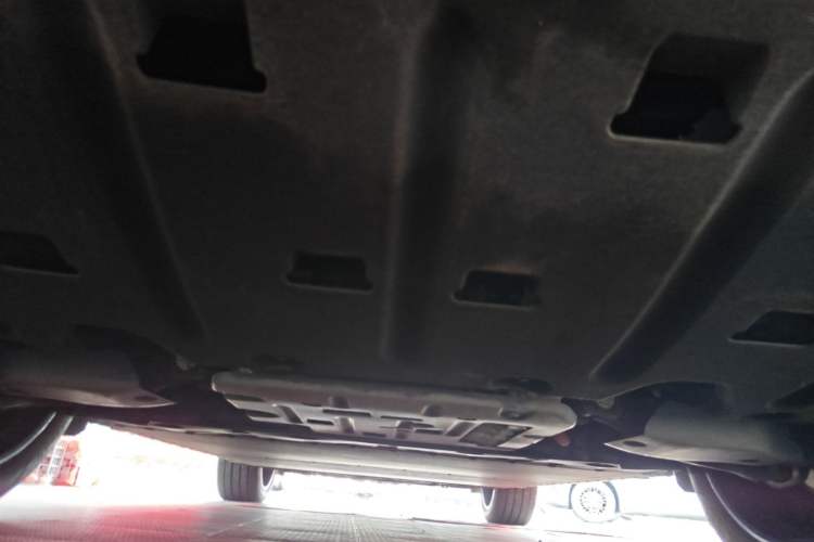 Used BYD Tang L 2025 EV 600KM All-Wheel-Drive LiDAR Flagship Model Chassis Rear
