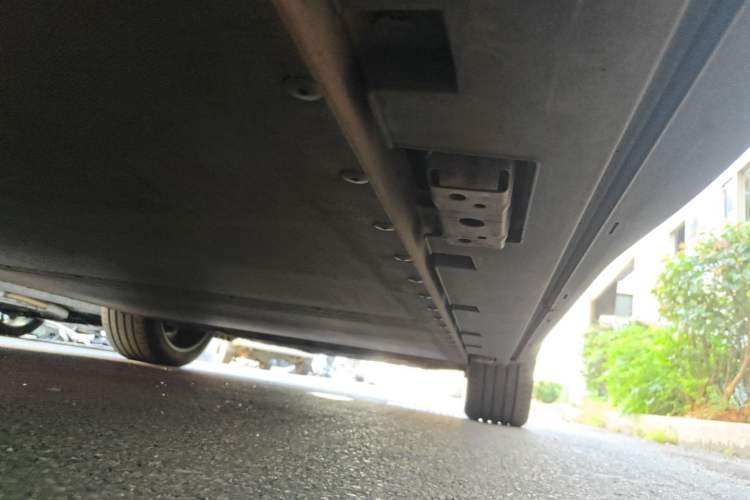Used BYD Tang L 2025 EV 600KM All-Wheel-Drive LiDAR Flagship Model Chassis Rear Right