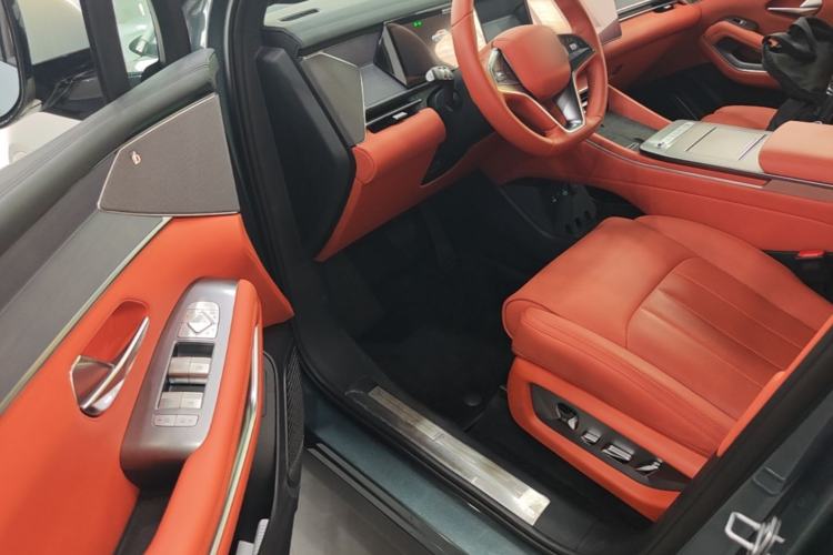 Used BYD Tang L 2025 DM 175KM Drone Player Edition Driver Seat