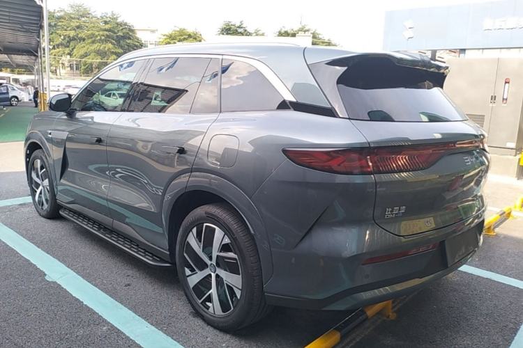Used BYD Tang L 2025 DM 200KM Four-Wheel Drive LiDAR Flagship Model Exterior 2