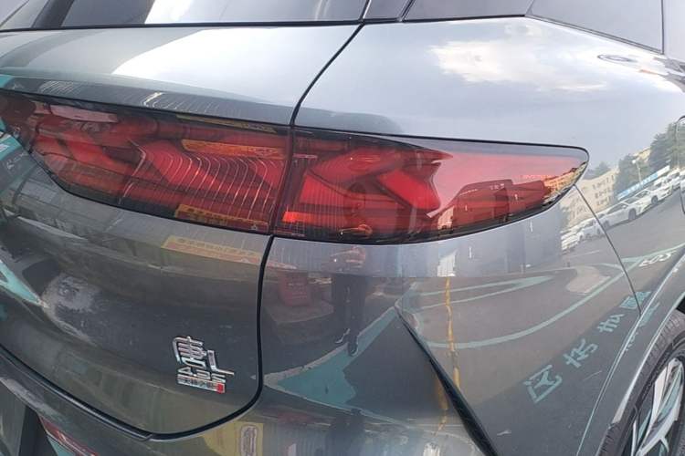 Used BYD Tang L 2025 DM 200KM Four-Wheel Drive LiDAR Flagship Model Exterior 3