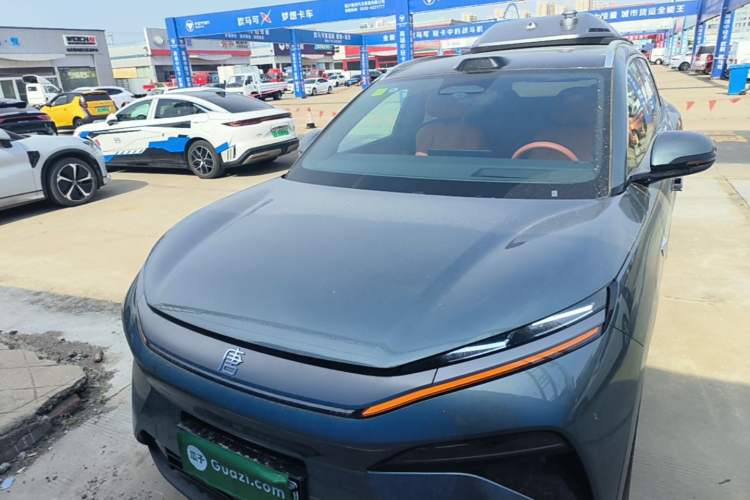 Used BYD Tang L 2025 DM 175KM Drone Player Edition Front