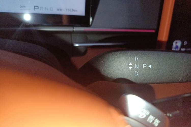 Used BYD Tang L 2025 EV 600KM All-Wheel-Drive LiDAR Flagship Model Gear Lever