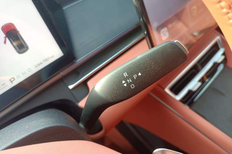 Used BYD Tang L 2025 DM 200KM Four-Wheel Drive LiDAR Flagship Model Gear Lever