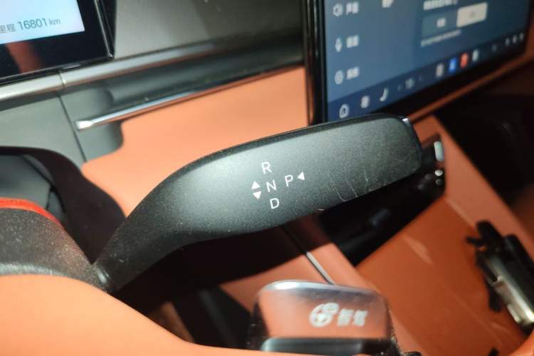 Used BYD Tang L 2025 DM 200KM Four-Wheel Drive LiDAR Flagship Model Gear Lever