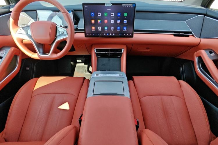 Used BYD Tang L 2025 DM 175KM Drone Player Edition Interior 1