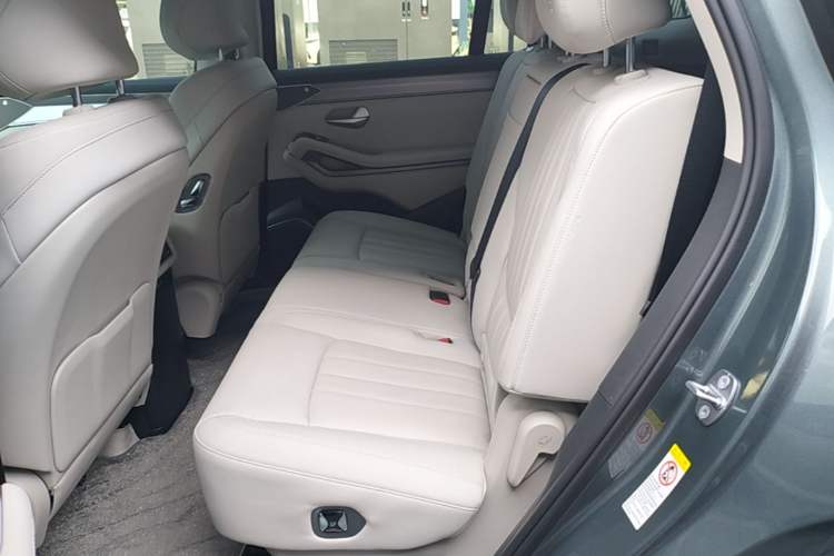 Used BYD Tang L 2025 DM 200KM Four-Wheel Drive LiDAR Flagship Model Left Rear Seat