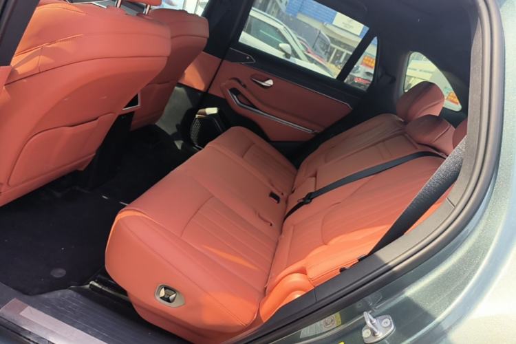 Used BYD Tang L 2025 DM 175KM Drone Player Edition Left Rear Seat