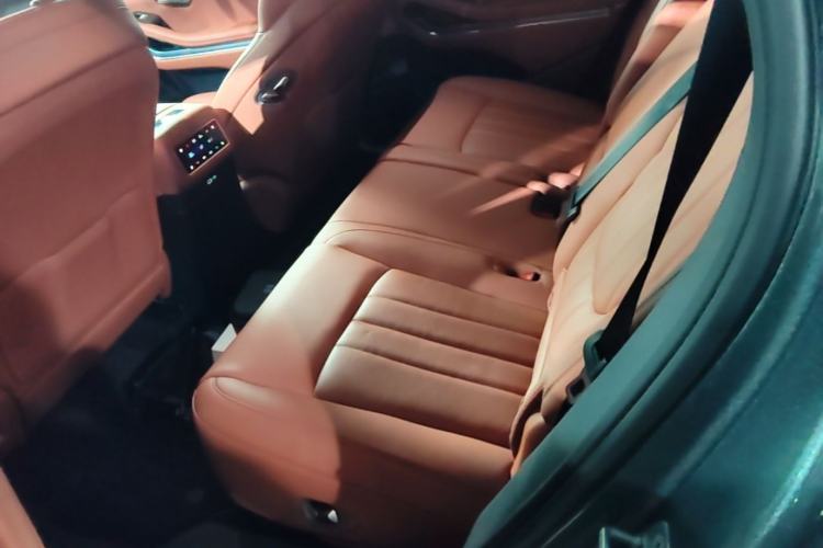 Used BYD Tang L 2025 DM 175KM Drone Player Edition Left Rear Seat