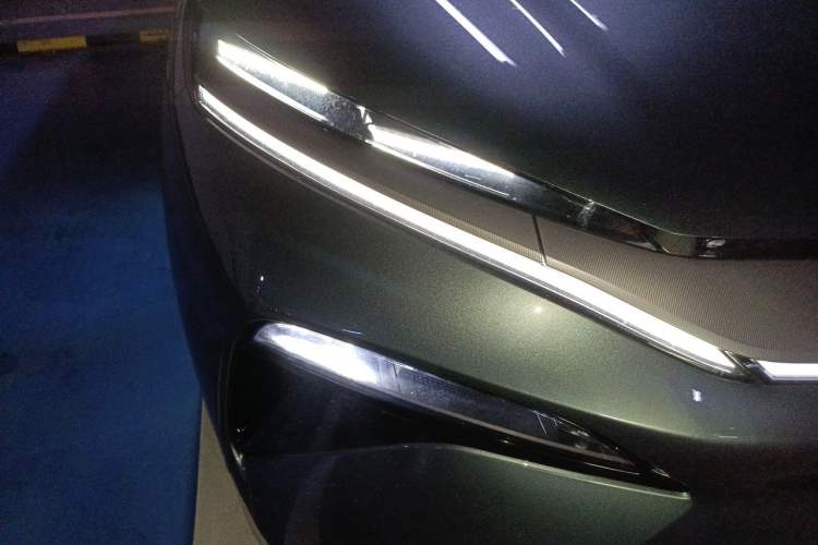 Used BYD Tang L 2025 EV 600KM All-Wheel-Drive LiDAR Flagship Model Right Front Headlight