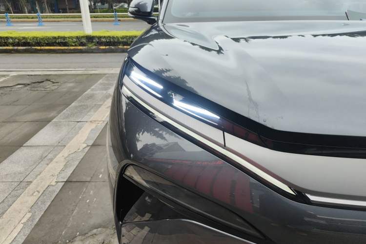Used BYD Tang L 2025 DM 200KM Four-Wheel Drive LiDAR Flagship Model Right Front Headlight