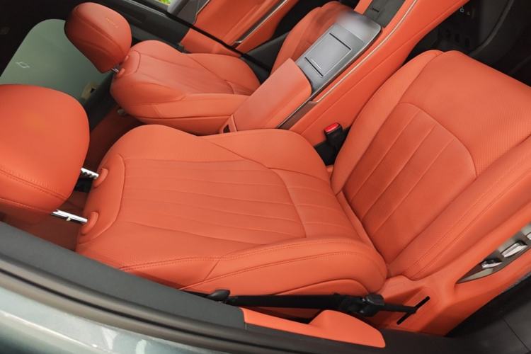 Used BYD Tang L 2025 DM 175KM Drone Player Edition Right Front Seat