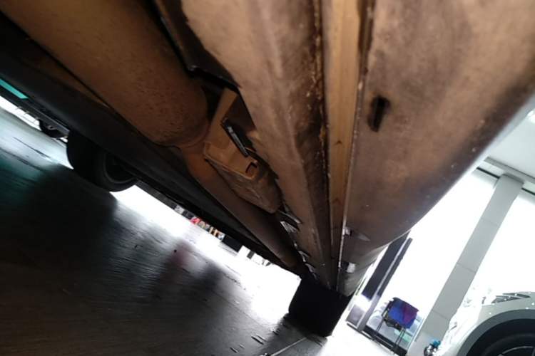 Used BYD Tang L 2025 DM 175KM Drone Player Edition Right Side Sill