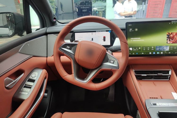 Used BYD Tang L 2025 DM 200KM Four-Wheel Drive LiDAR Flagship Model Steering Wheel