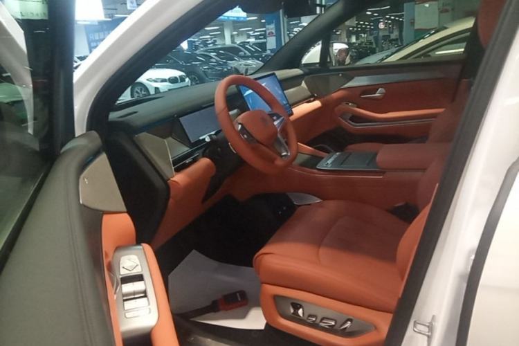 Used BYD Tang L 2025 DM 200KM Four-Wheel Drive LiDAR Flagship Model Driver Seat