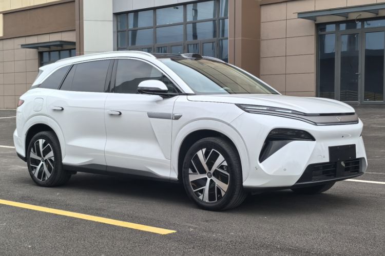 Used BYD Tang L 2025 EV with 670 km Range LiDAR and Premium Features Exterior 1