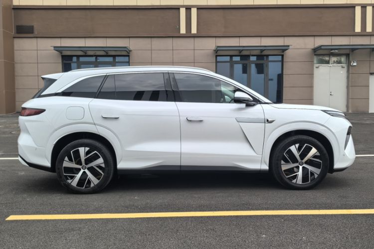 Used BYD Tang L 2025 EV with 670 km Range LiDAR and Premium Features Exterior 3