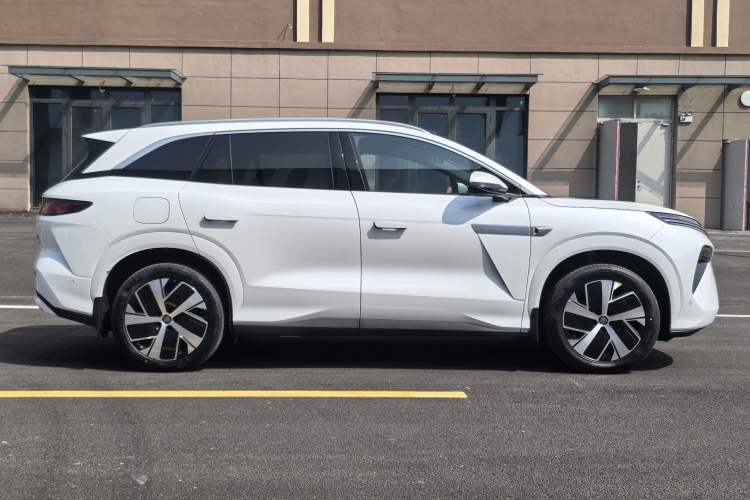 Used BYD Tang L 2025 EV 670KM LiDAR Flagship Version Exterior 3