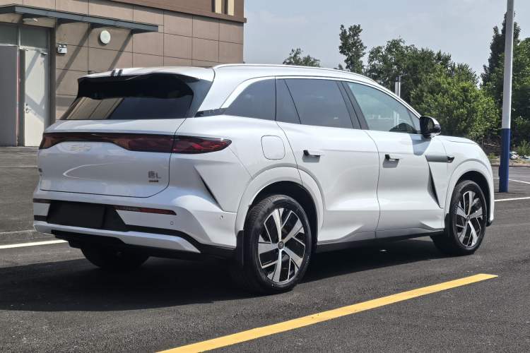 Used BYD Tang L 2025 EV 670KM LiDAR Flagship Version Exterior 4