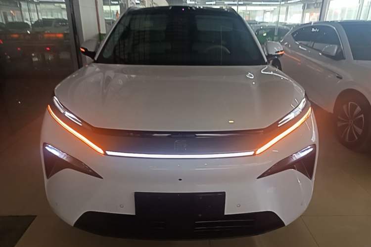 Used BYD Tang L 2025 EV with 670 km Range LiDAR and Premium Features Front