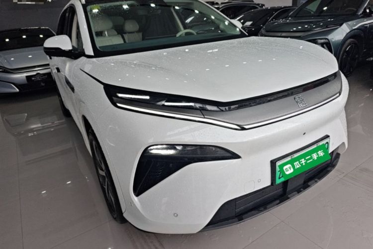 Used BYD Tang L 2025 EV 670KM LiDAR Flagship Version Front Right 45 Deg