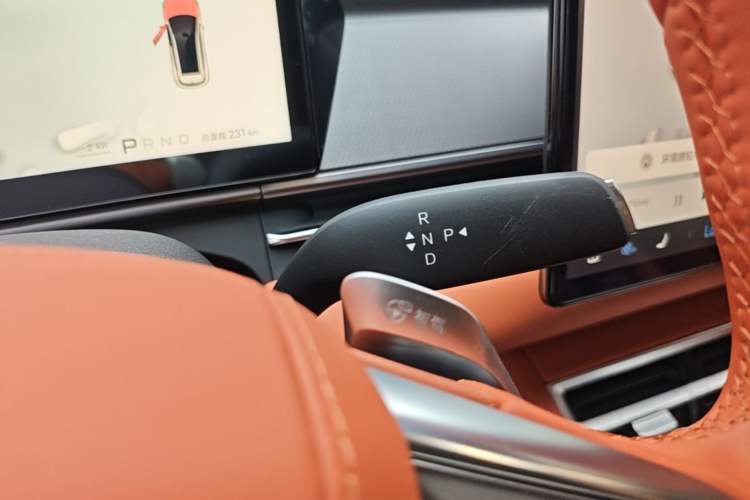 Used BYD Tang L 2025 DM 200KM Four-Wheel Drive LiDAR Flagship Model Gear Lever