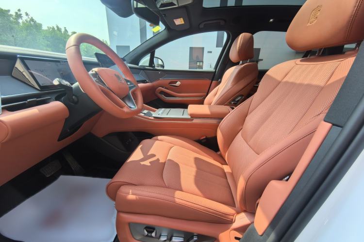 Used BYD Tang L 2025 EV 670KM LiDAR Flagship Version Interior 1