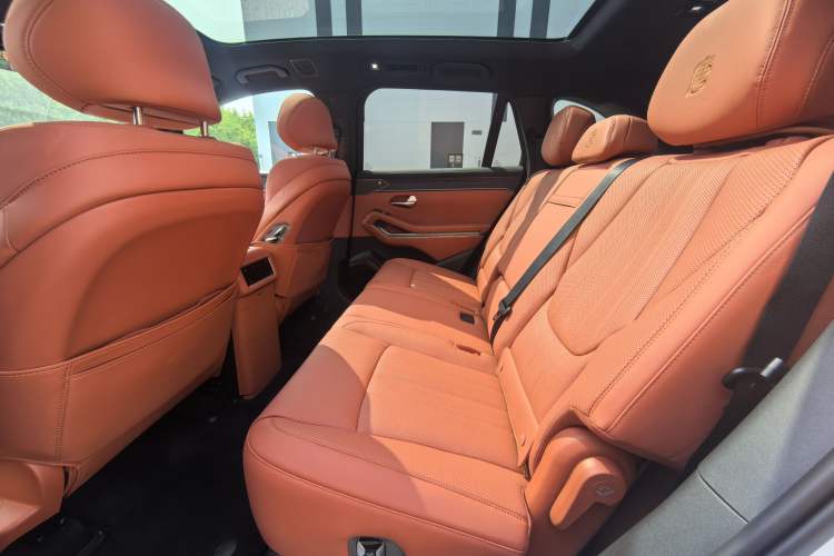 Used BYD Tang L 2025 EV 670KM LiDAR Flagship Version Interior 2