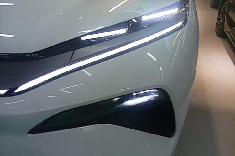 Used BYD Tang L 2025 DM 200KM Four-Wheel Drive LiDAR Flagship Model Left Front Headlight