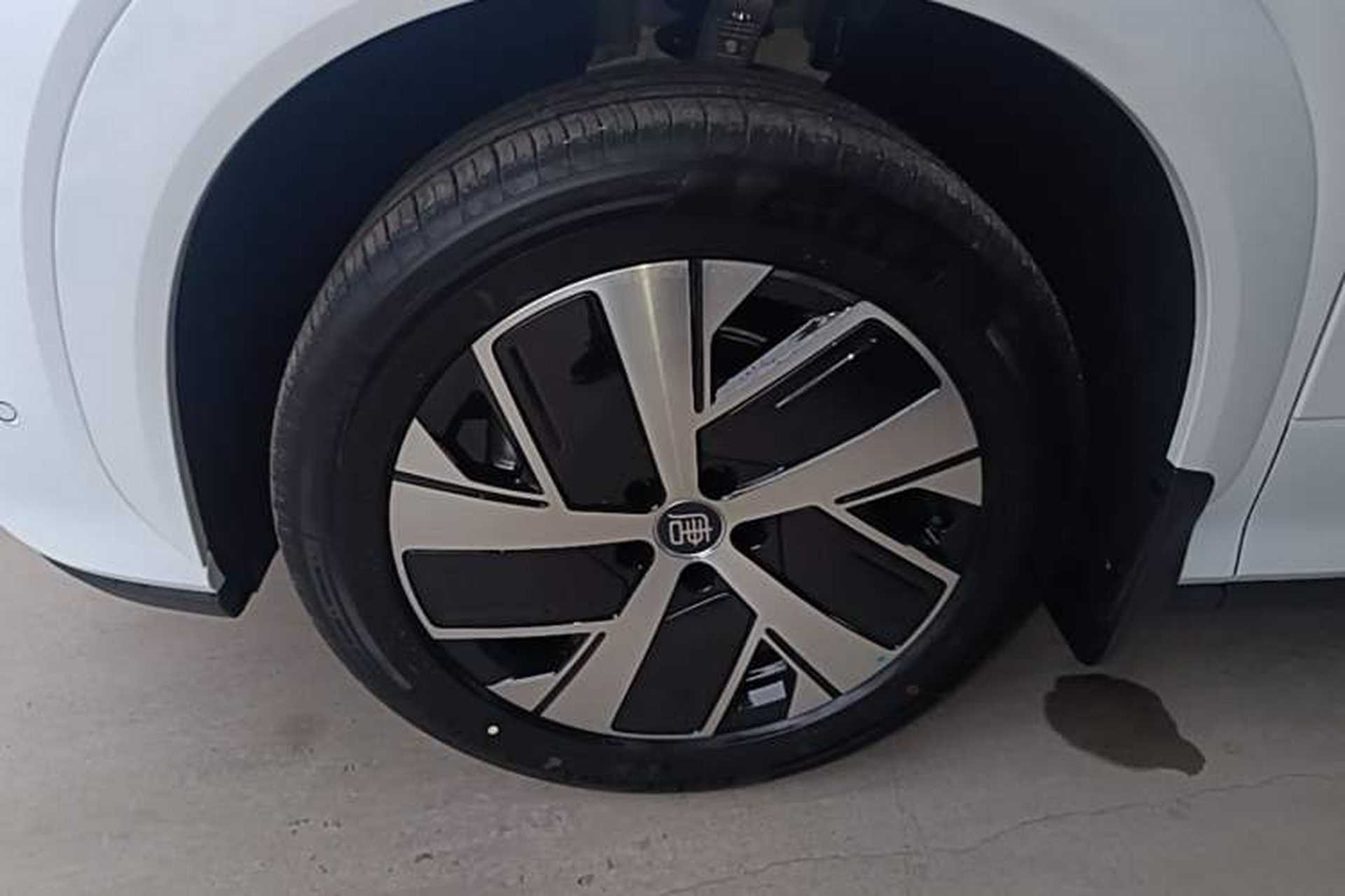 Used BYD Tang L 2025 EV 670KM LiDAR Flagship Version Left Front Wheel Hub
