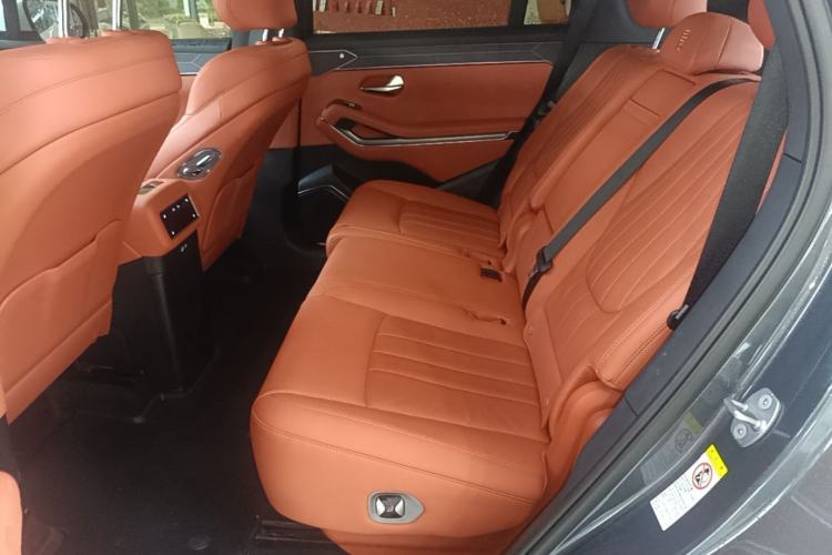 Used BYD Tang L 2025 EV 670KM LiDAR Flagship Version Left Rear Seat