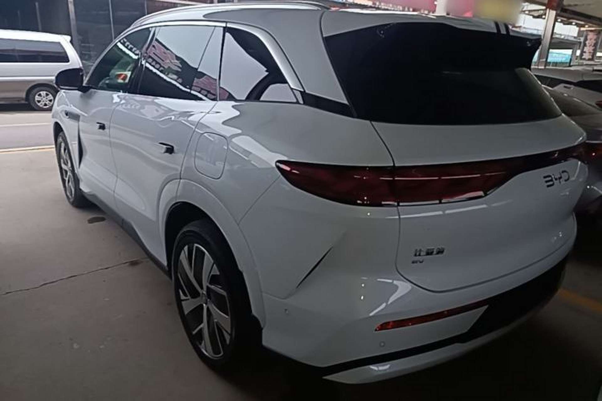 Used BYD Tang L 2025 EV 670KM LiDAR Flagship Version Rear Left 45 Deg