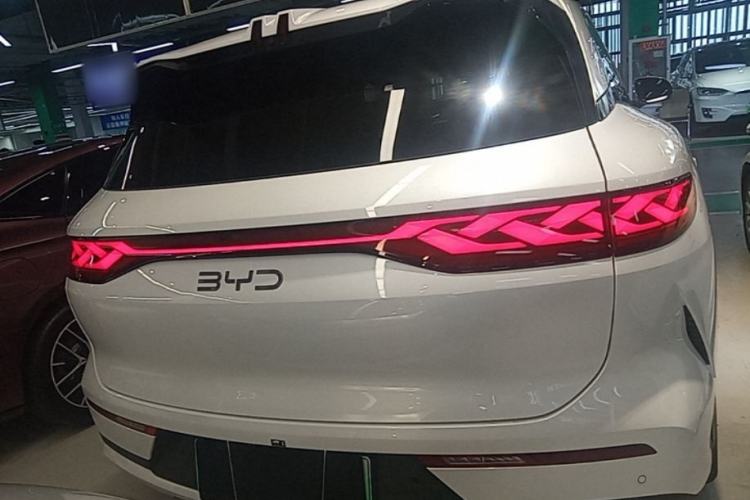 Used BYD Tang L 2025 DM 200KM Four-Wheel Drive LiDAR Flagship Model Rear
