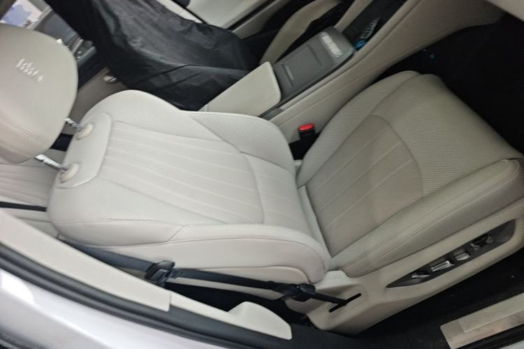 Used BYD Tang L 2025 EV 670KM LiDAR Flagship Version Right Front Seat