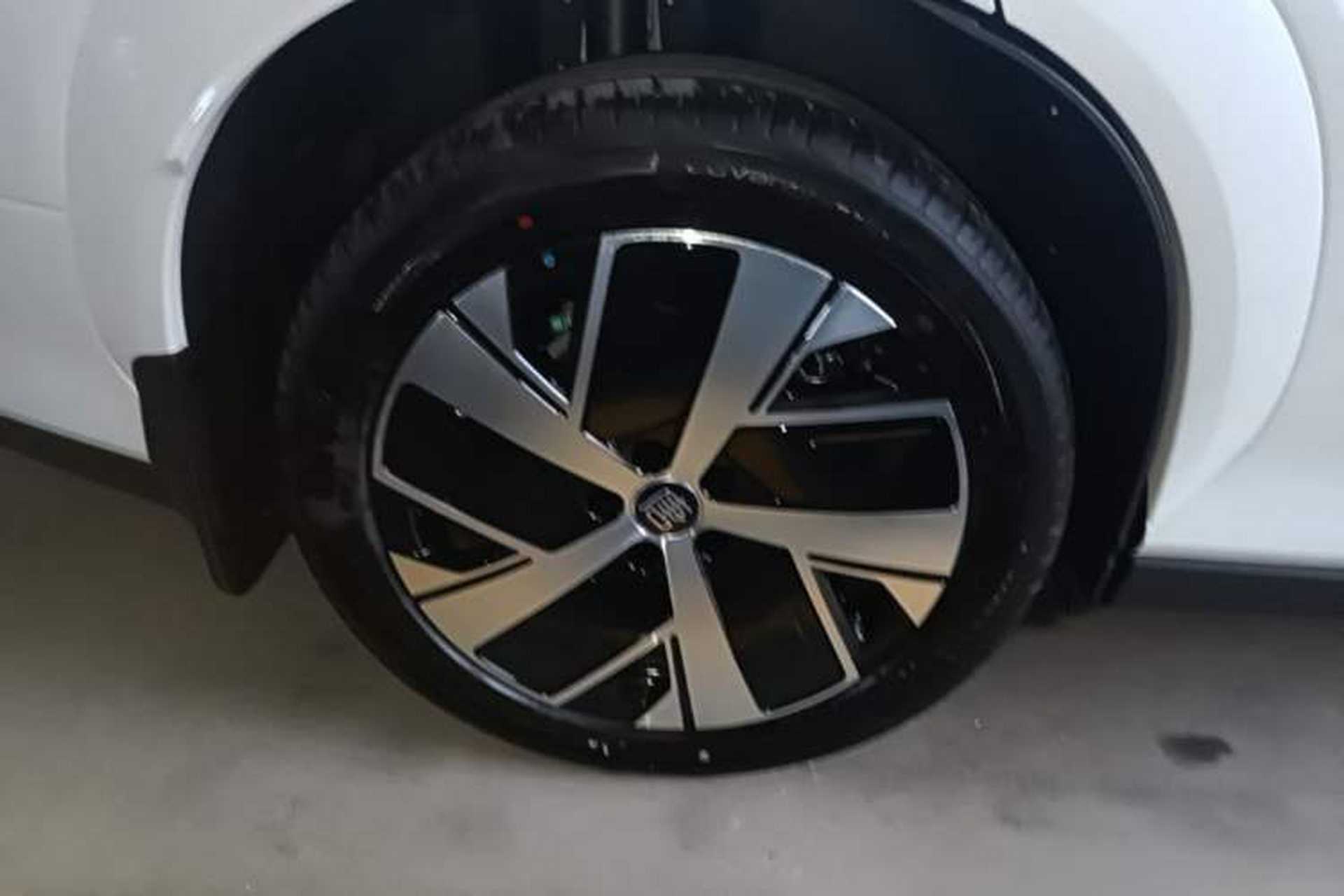Used BYD Tang L 2025 EV 670KM LiDAR Flagship Version Right Rear Wheel Hub