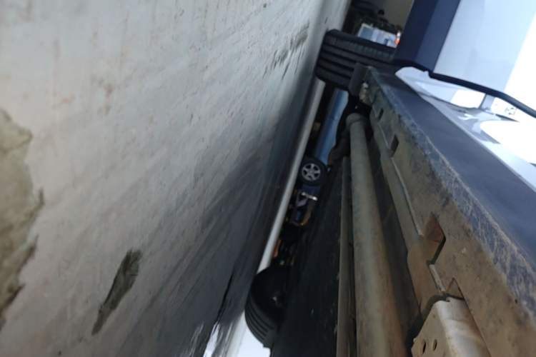 Used BYD Tang L 2025 DM 200KM Four-Wheel Drive LiDAR Flagship Model Right Side Sill