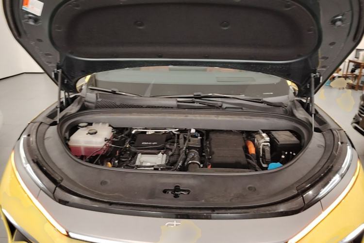 Used BYD Tang L 2025 DM 175KM Drone Player Edition Engine Bay