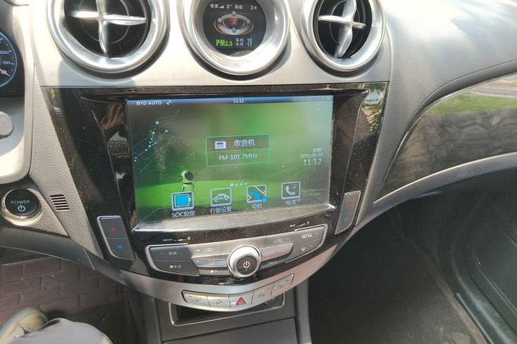 Used BYD Tang New Energy 2015 2.0T Four-Wheel-Drive Flagship Model Audio And AC Panel