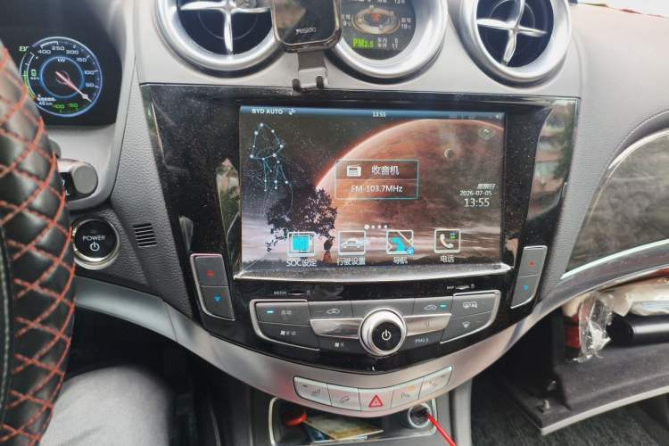 Used BYD Tang New Energy 2015 2.0T Four-Wheel-Drive Flagship Model Audio And AC Panel
