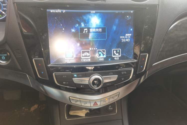 Used BYD Tang New Energy 2015 2.0T Four-Wheel-Drive Flagship Model Audio And AC Panel