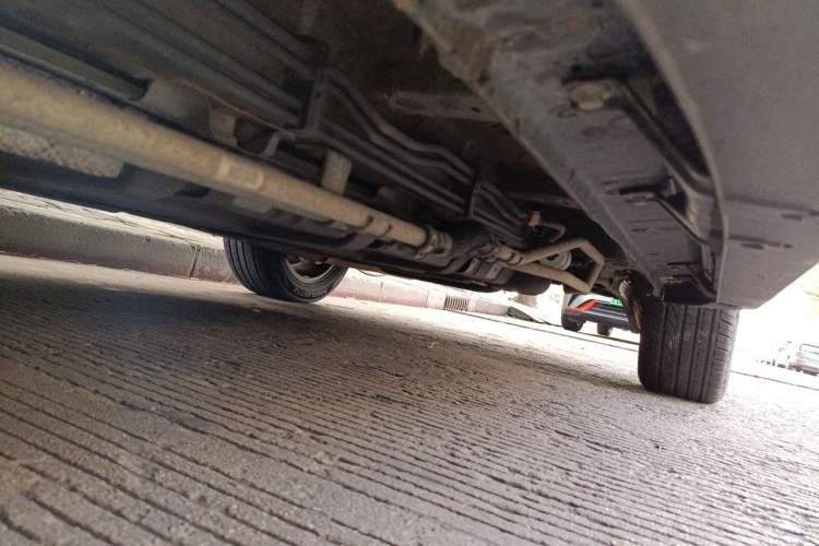 Used BYD Tang New Energy 2015 2.0T Four-Wheel-Drive Flagship Model Chassis Front Left