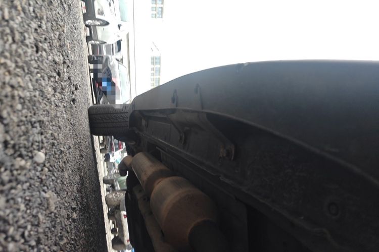 Used BYD Tang New Energy 2015 2.0T Four-Wheel-Drive Flagship Model Chassis Front Right