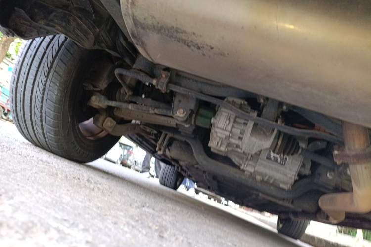 Used BYD Tang New Energy 2015 2.0T Four-Wheel-Drive Flagship Model Chassis Rear