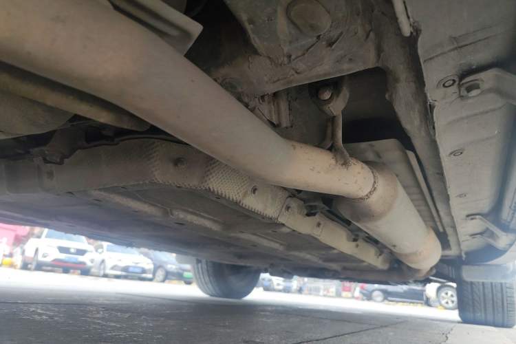 Used BYD Tang New Energy 2015 2.0T Four-Wheel-Drive Flagship Model Chassis Rear Right